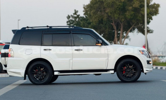Acheter Occasion Voiture Mitsubishi Pajero Blanc à Import - Dubai, Anse-la-Raye Acheter Occasion Voiture Mitsubishi Pajero Blanc à Import - Dubai, Anse-la-Raye