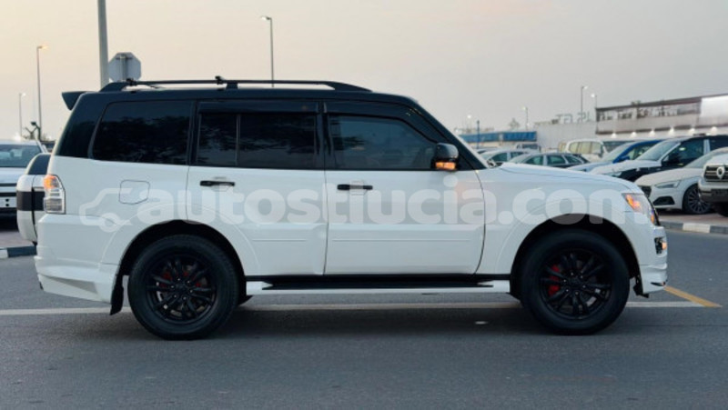 Big with watermark mitsubishi pajero anse la raye import dubai 4435
