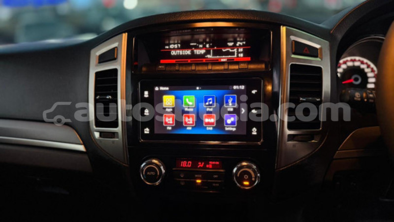 Big with watermark mitsubishi pajero anse la raye import dubai 4435