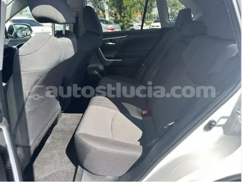 Big with watermark toyota rav4 canaries canaries 4438