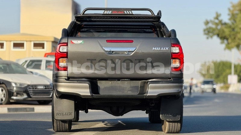 Big with watermark toyota hilux anse la raye import dubai 4441