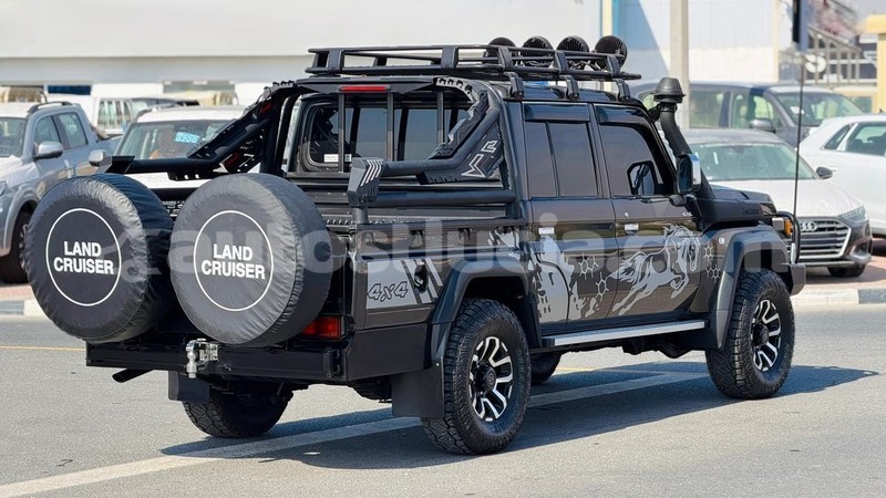 Big with watermark toyota land cruiser anse la raye import dubai 4442