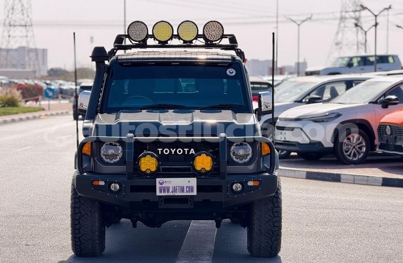 Big with watermark toyota land cruiser anse la raye import dubai 4442
