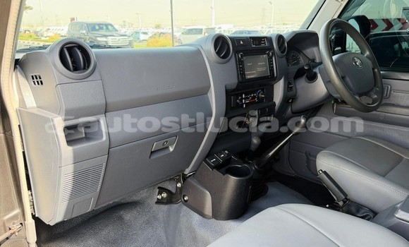 Acheter Occasion Voiture Toyota Land Cruiser Autre à Import - Dubai, Anse-la-Raye Acheter Occasion Voiture Toyota Land Cruiser Autre à Import - Dubai, Anse-la-Raye