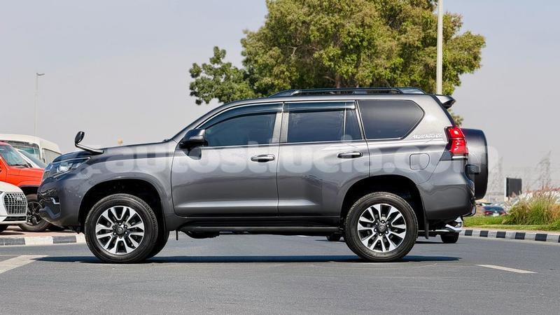 Big with watermark toyota land cruiser prado anse la raye import dubai 4443