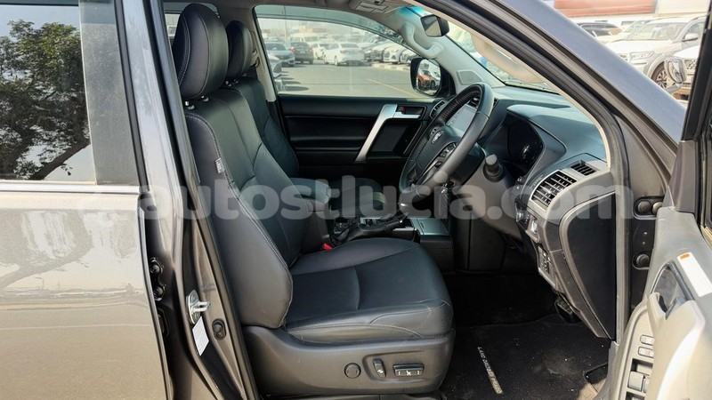 Big with watermark toyota land cruiser prado anse la raye import dubai 4443