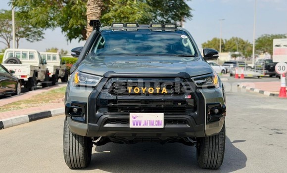 Acheter Occasion Voiture Toyota Hilux Vert à Import - Dubai, Anse-la-Raye Acheter Occasion Voiture Toyota Hilux Vert à Import - Dubai, Anse-la-Raye