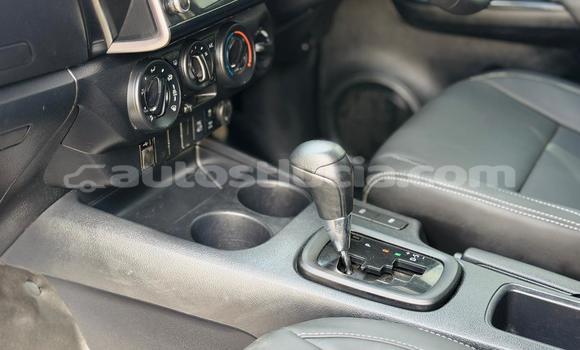 Acheter Occasion Voiture Toyota Hilux Vert à Import - Dubai, Anse-la-Raye Acheter Occasion Voiture Toyota Hilux Vert à Import - Dubai, Anse-la-Raye