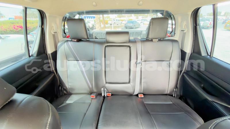 Big with watermark toyota hilux anse la raye import dubai 4444