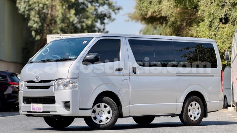 Big with watermark toyota hiace anse la raye import dubai 4447