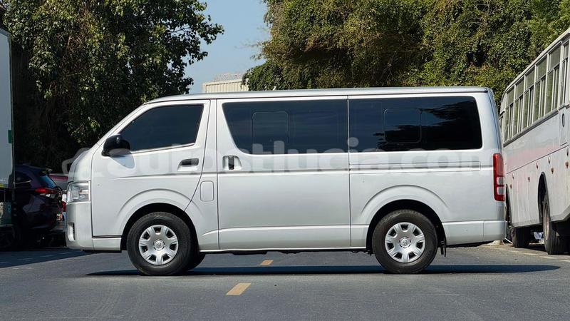 Big with watermark toyota hiace anse la raye import dubai 4447