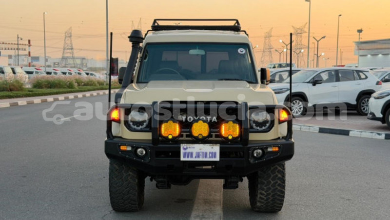 Big with watermark toyota land cruiser anse la raye import dubai 4448