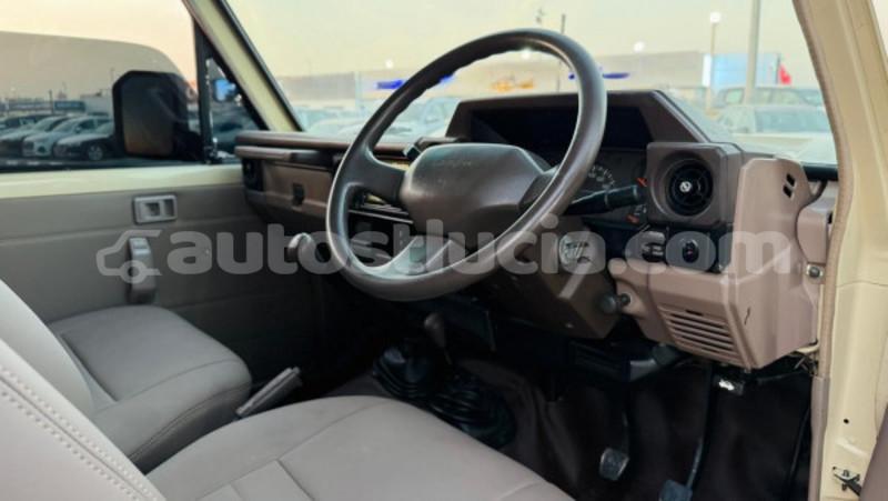 Big with watermark toyota land cruiser anse la raye import dubai 4448