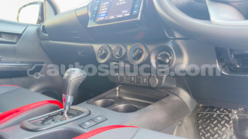 Big with watermark toyota hilux anse la raye import dubai 4449