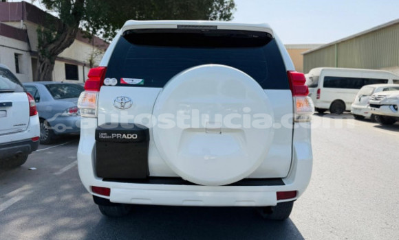 Acheter Occasion Voiture Toyota Land Cruiser Prado Blanc à Import - Dubai, Anse-la-Raye Acheter Occasion Voiture Toyota Land Cruiser Prado Blanc à Import - Dubai, Anse-la-Raye
