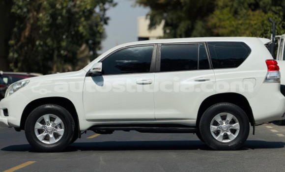 Acheter Occasion Voiture Toyota Land Cruiser Prado Blanc à Import - Dubai, Anse-la-Raye Acheter Occasion Voiture Toyota Land Cruiser Prado Blanc à Import - Dubai, Anse-la-Raye