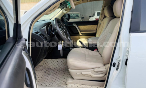 Acheter Occasion Voiture Toyota Land Cruiser Prado Blanc à Import - Dubai, Anse-la-Raye Acheter Occasion Voiture Toyota Land Cruiser Prado Blanc à Import - Dubai, Anse-la-Raye