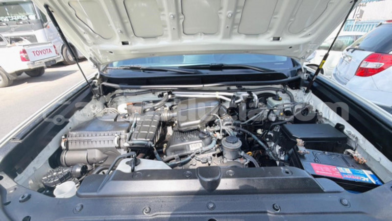 Big with watermark toyota land cruiser prado anse la raye import dubai 4450