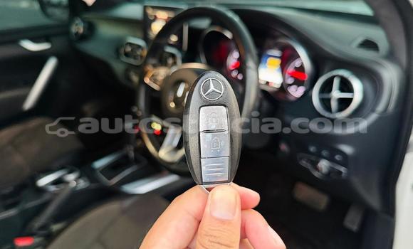 Buy Used Mercedes-Benz X-klasse Concept White Car in Import - Dubai in Anse-la-Raye Buy Used Mercedes-Benz X-klasse Concept White Car in Import - Dubai in Anse-la-Raye