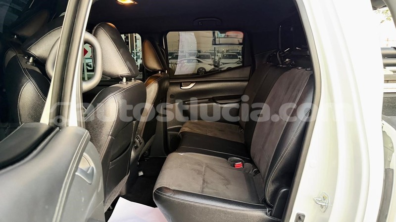 Big with watermark mercedes benz x klasse concept anse la raye import dubai 4452