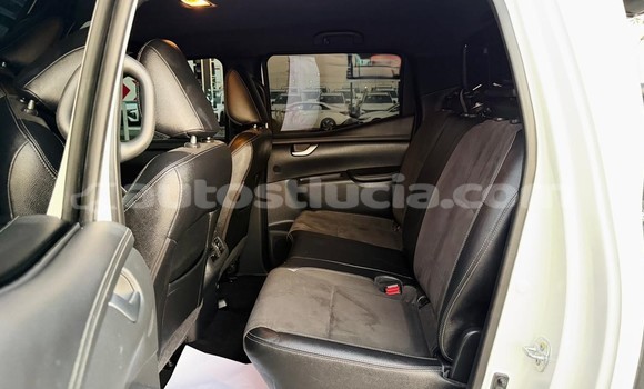 Buy Used Mercedes-Benz X-klasse Concept White Car in Import - Dubai in Anse-la-Raye Buy Used Mercedes-Benz X-klasse Concept White Car in Import - Dubai in Anse-la-Raye