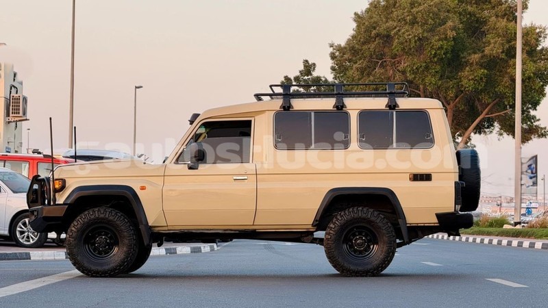 Big with watermark toyota land cruiser anse la raye import dubai 4453