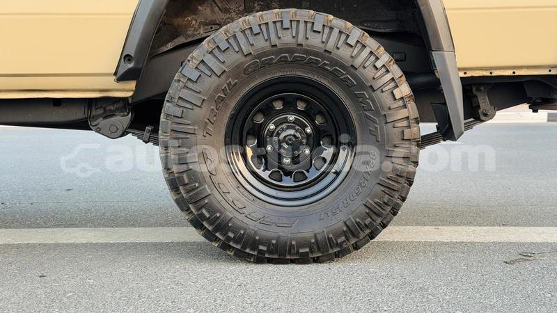 Big with watermark toyota land cruiser anse la raye import dubai 4453