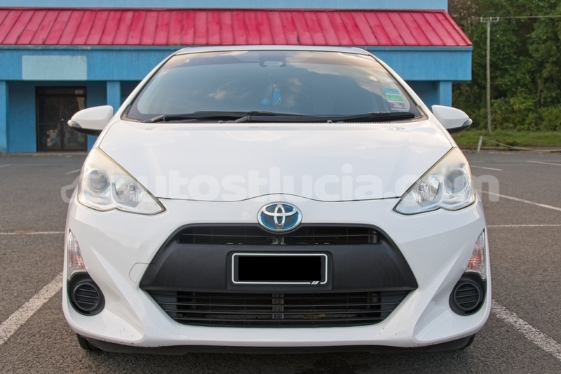 Big with watermark toyota aqua castries choc 4456