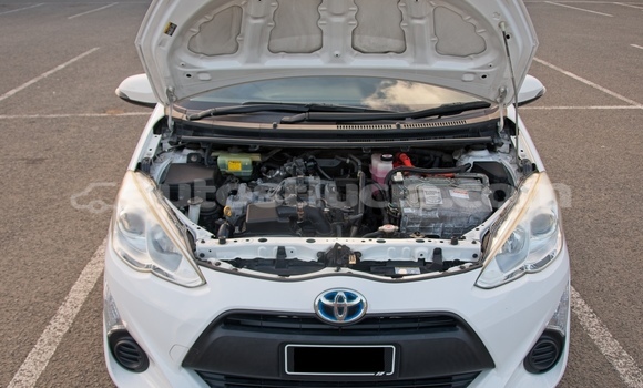 Buy Used Toyota Aqua White Car in Choc in Castries Buy Used Toyota Aqua White Car in Choc in Castries