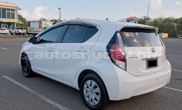 Buy Used Toyota Aqua White Car in Choc in Castries Buy Used Toyota Aqua White Car in Choc in Castries