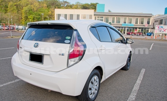 Buy Used Toyota Aqua White Car in Choc in Castries Buy Used Toyota Aqua White Car in Choc in Castries