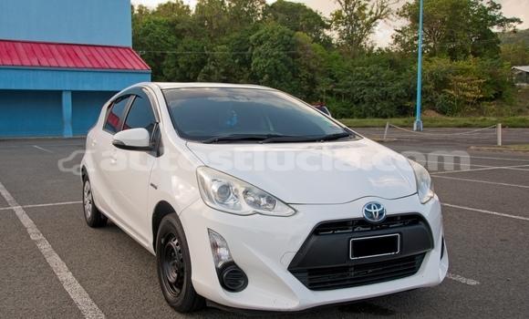Buy Used Toyota Aqua White Car in Choc in Castries Buy Used Toyota Aqua White Car in Choc in Castries