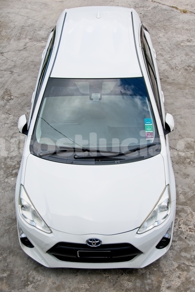 Big with watermark toyota aqua castries choc 4456