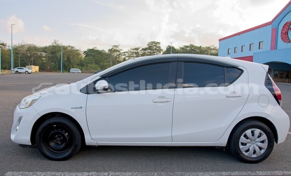 Buy Used Toyota Aqua White Car in Choc in Castries Buy Used Toyota Aqua White Car in Choc in Castries