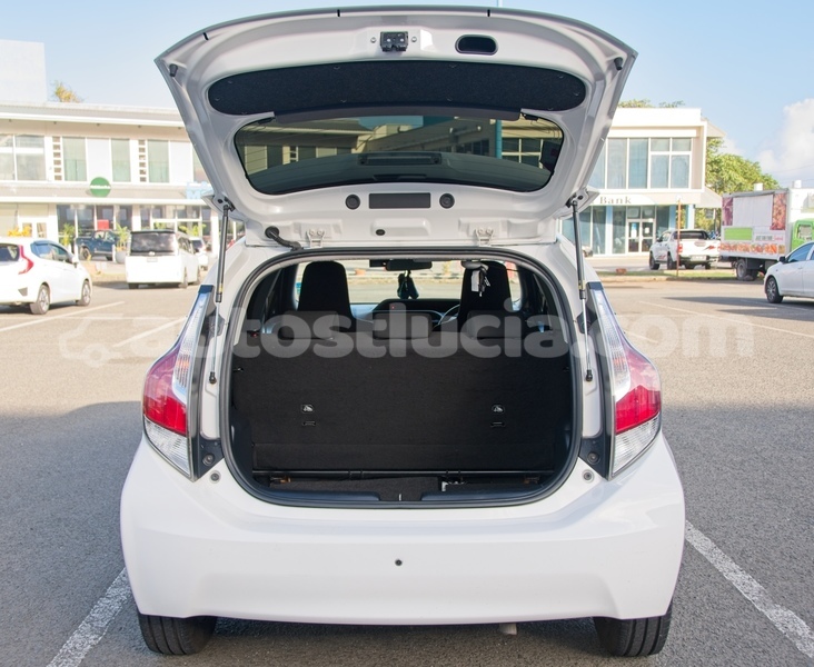 Big with watermark toyota aqua castries choc 4456