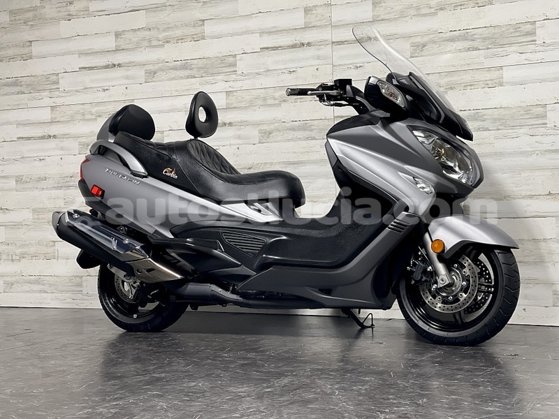 Big with watermark suzuki burgman canaries canaries 4459