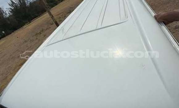 Buy Used Nissan Urvan Other Car in Castries in Castries Buy Used Nissan Urvan Other Car in Castries in Castries