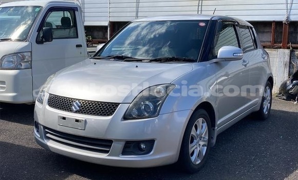 Buy Used Suzuki Swift Silver Car in Castries in Castries