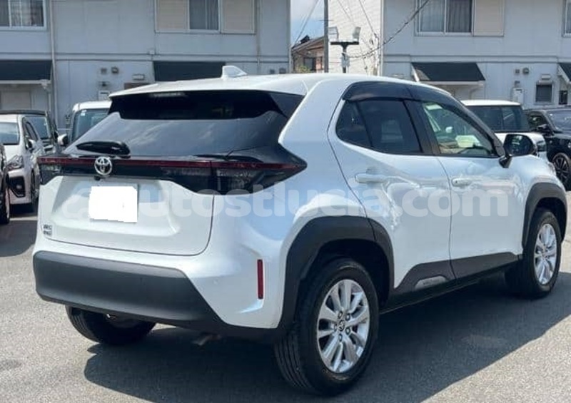 Big with watermark toyota yaris canaries canaries 4492