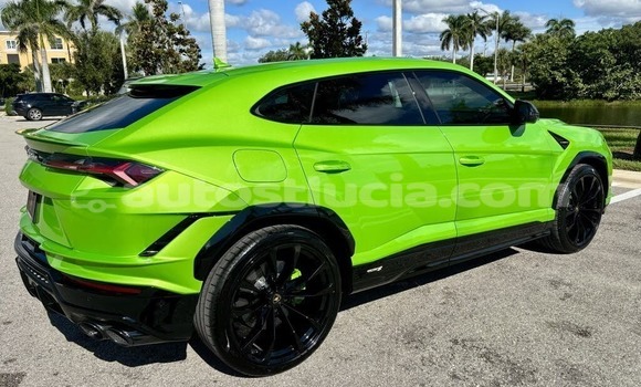 Acheter Occasion Voiture Lamborghini Urus Vert à Canaries, Canaries Acheter Occasion Voiture Lamborghini Urus Vert à Canaries, Canaries