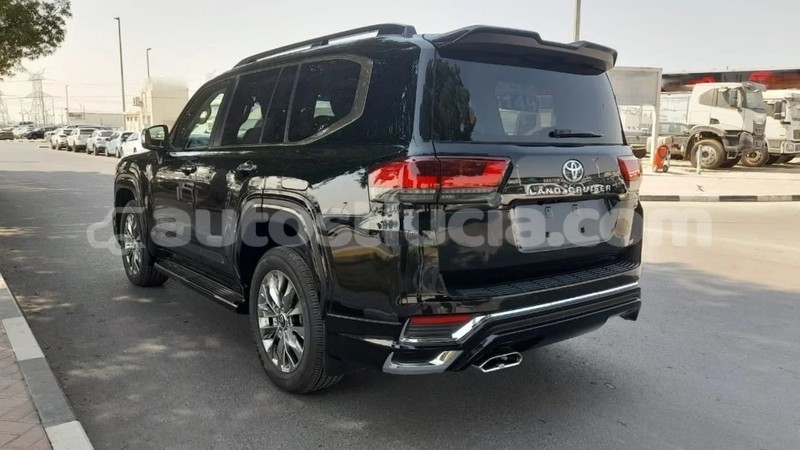 Big with watermark toyota land cruiser anse la raye import dubai 4500