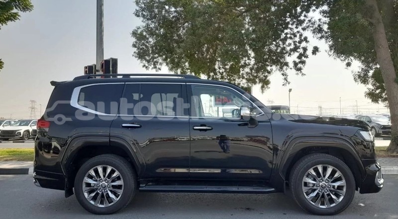 Big with watermark toyota land cruiser anse la raye import dubai 4500