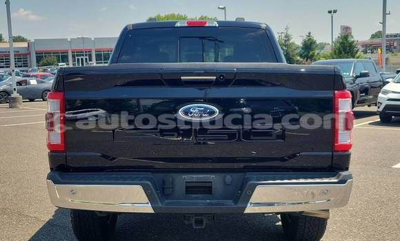 Acheter Occasion Voiture Ford F–150 Noir à Canaries, Canaries Acheter Occasion Voiture Ford F–150 Noir à Canaries, Canaries
