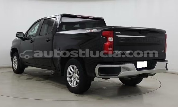 Acheter Occasion Voiture Chevrolet Silverado Noir à Castries, Castries Acheter Occasion Voiture Chevrolet Silverado Noir à Castries, Castries