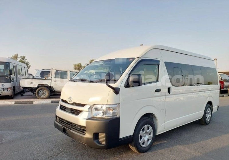 Big with watermark toyota hiace canaries canaries 4507
