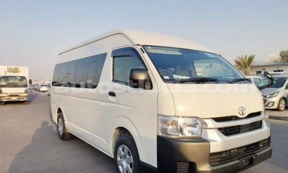 Acheter Occasion Voiture Toyota Hiace Blanc à Canaries, Canaries Acheter Occasion Voiture Toyota Hiace Blanc à Canaries, Canaries