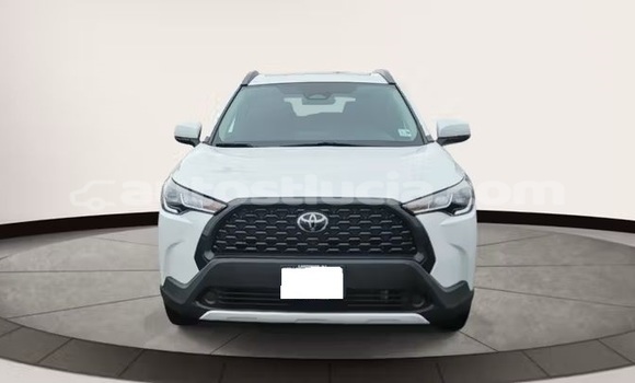 Buy Used Toyota Corolla Cross White Car in Canaries in Canaries