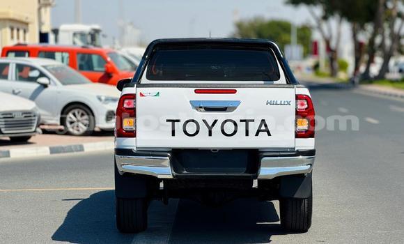 Acheter Occasion Voiture Toyota Hilux Blanc à Import - Dubai, Anse-la-Raye Acheter Occasion Voiture Toyota Hilux Blanc à Import - Dubai, Anse-la-Raye