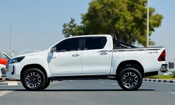 Acheter Occasion Voiture Toyota Hilux Blanc à Import - Dubai, Anse-la-Raye Acheter Occasion Voiture Toyota Hilux Blanc à Import - Dubai, Anse-la-Raye