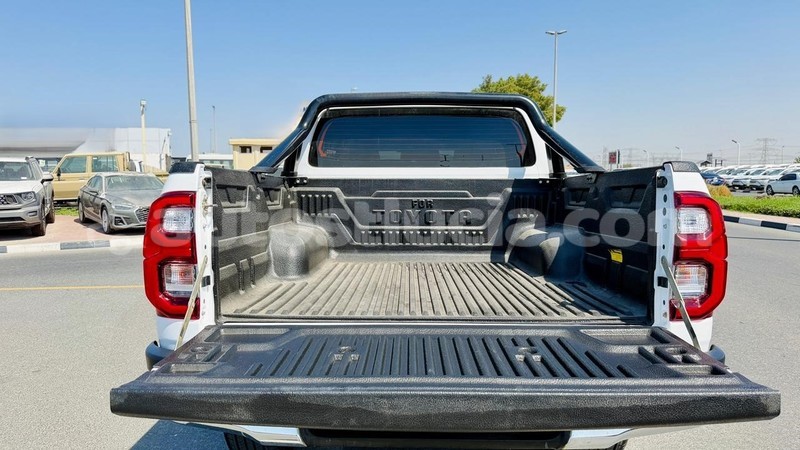 Big with watermark toyota hilux anse la raye import dubai 4509
